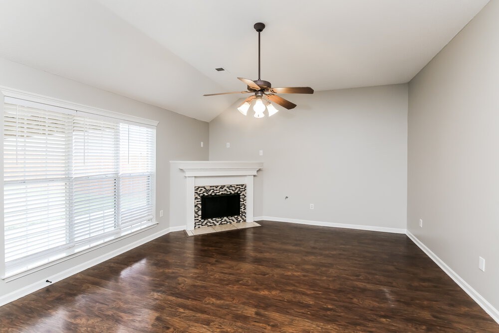 5704 Deer Ridge Dr - Photo 6 of 17