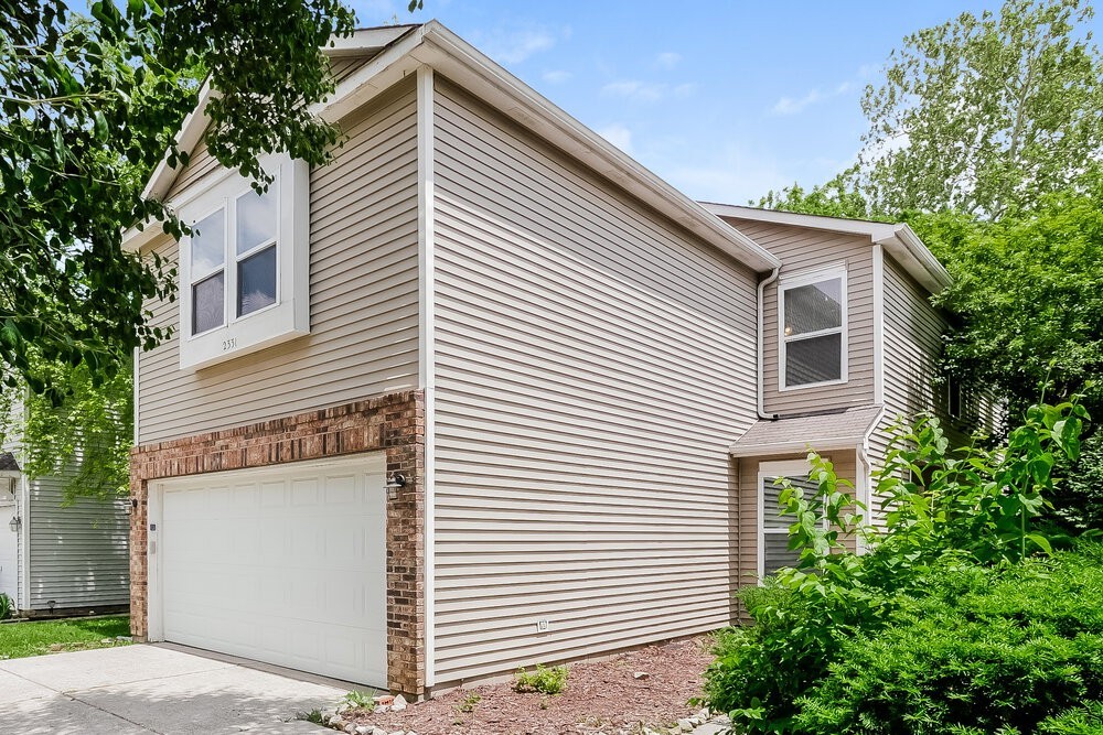 2331 Layton Ln - Photo 4 of 20