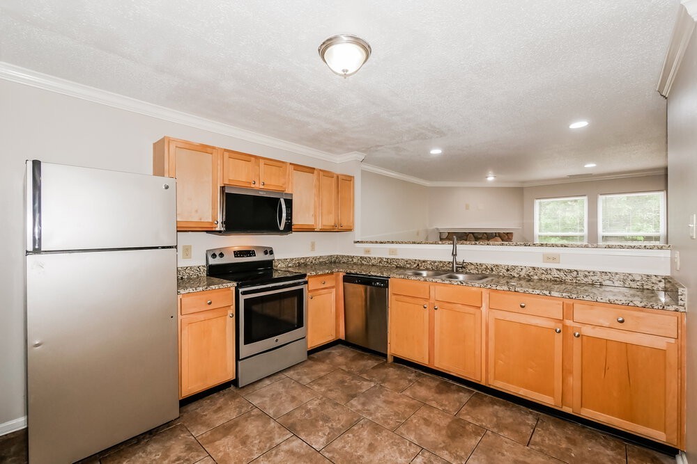2331 Layton Ln - Photo 6 of 20