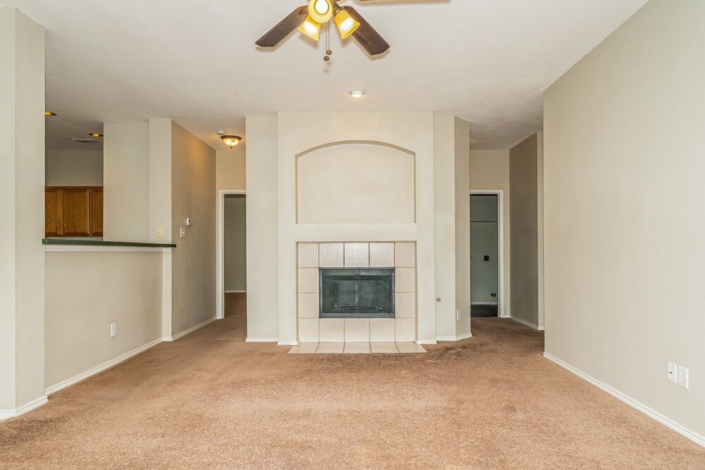 7800 Hidden Path Ln - Photo 3 of 16