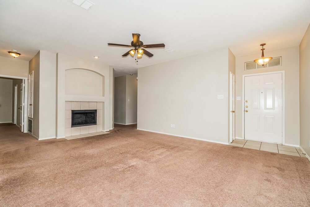 7800 Hidden Path Ln - Photo 5 of 16