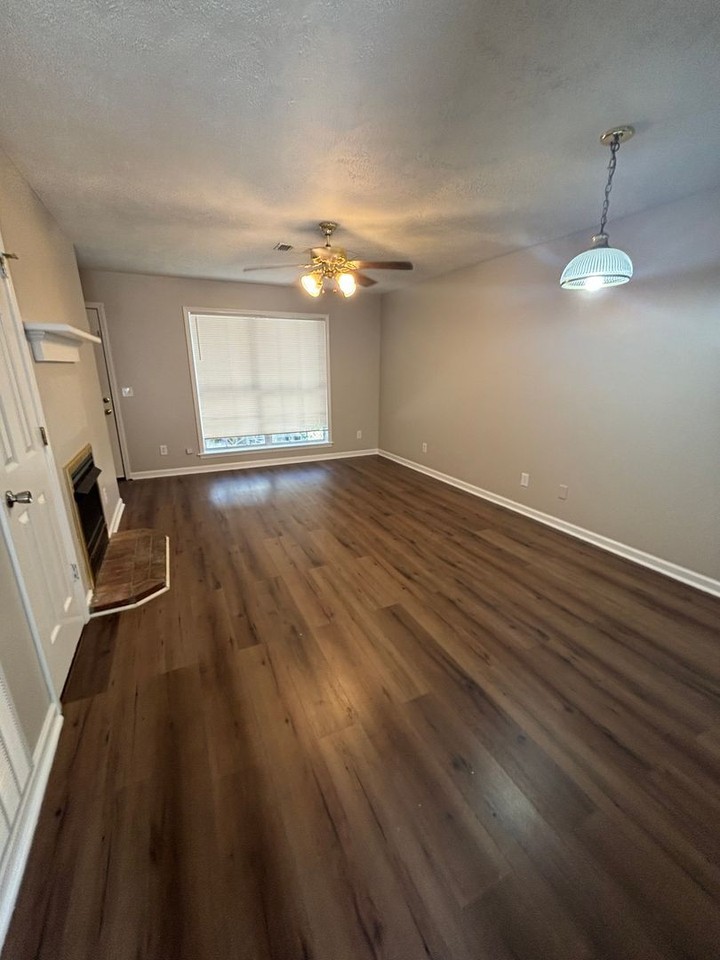 Carver Drive 307 (8 unit property) - Photo 5 of 29