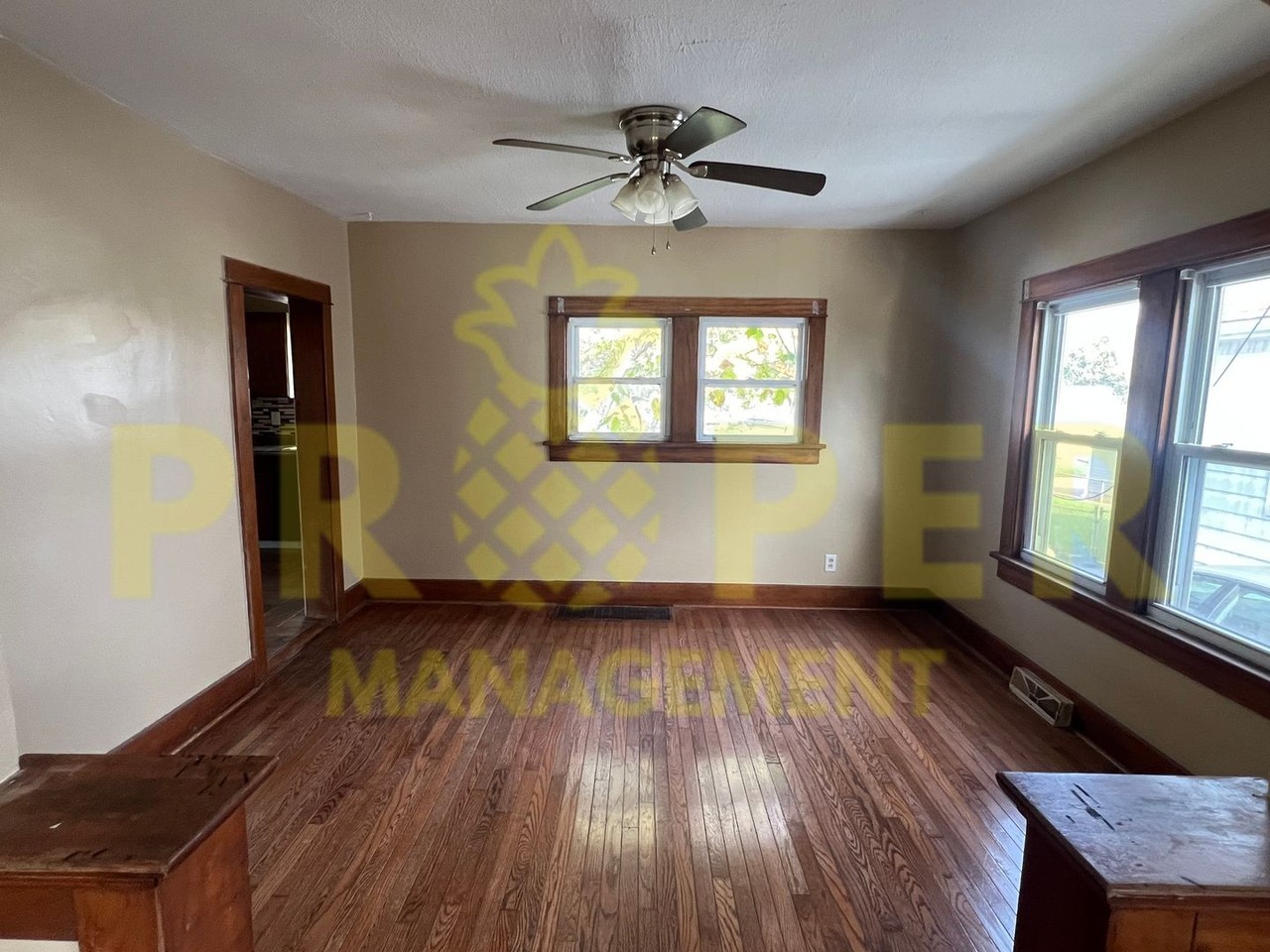 307 E Fairview Ave - Photo 2 of 12
