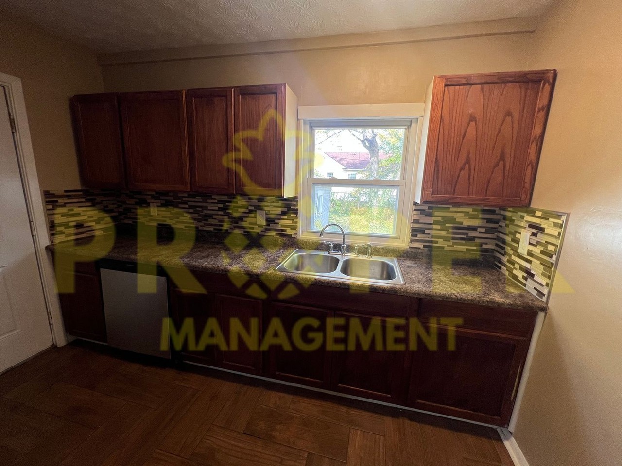 307 E Fairview Ave - Photo 6 of 12