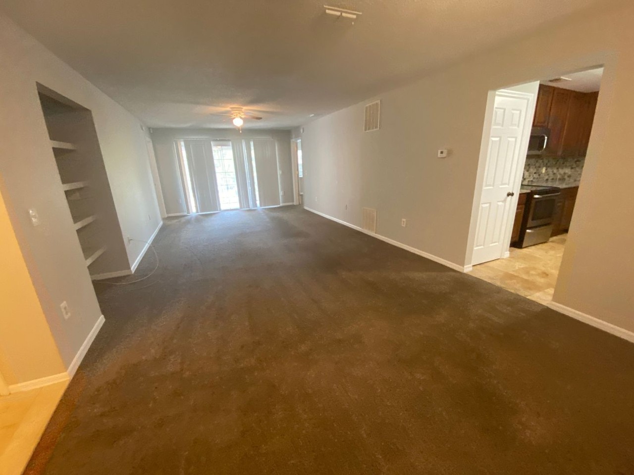 5210 Clubside Dr - Photo 7 of 23