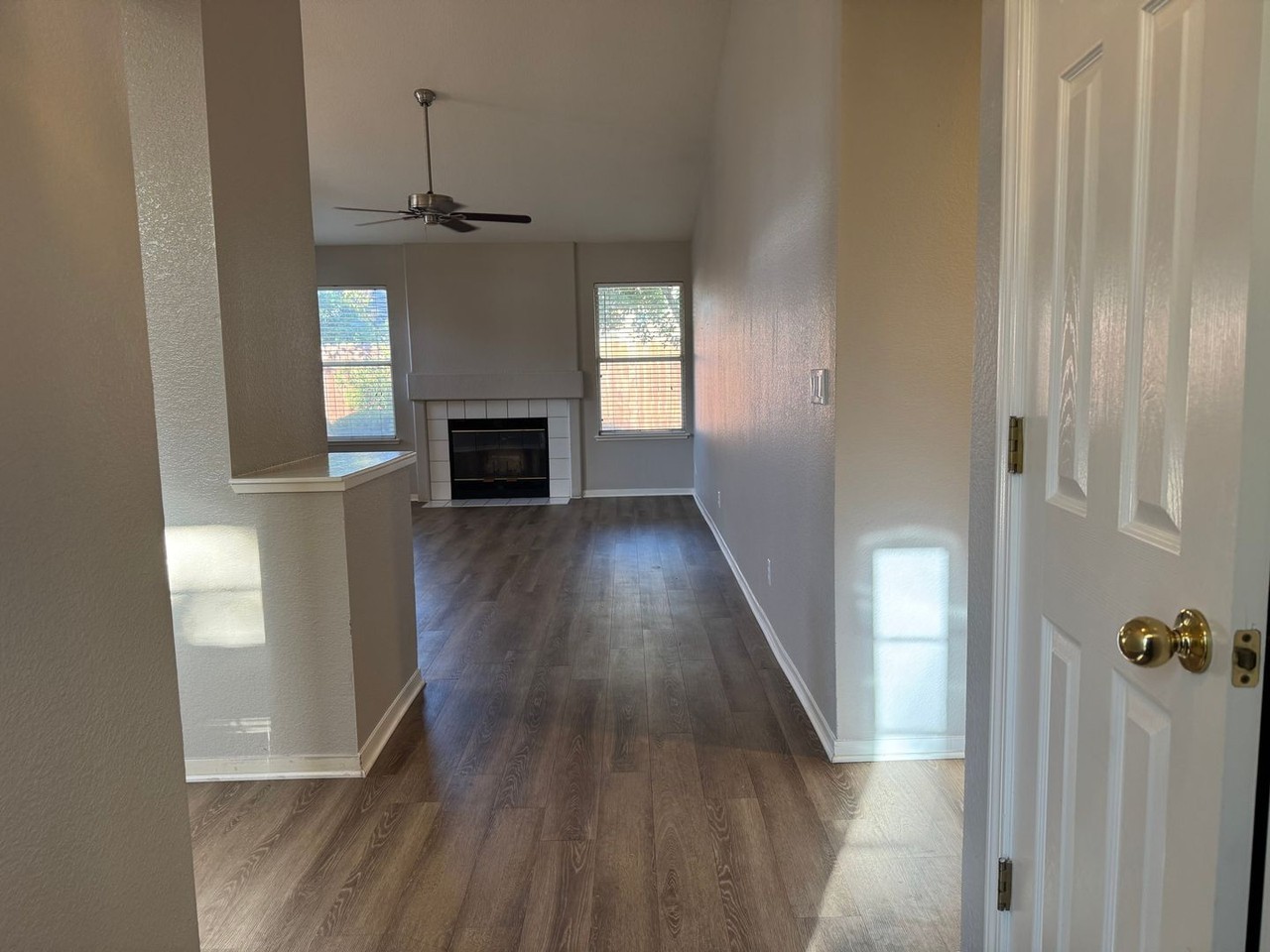 9124 Palmerson Dr - Photo 2 of 19