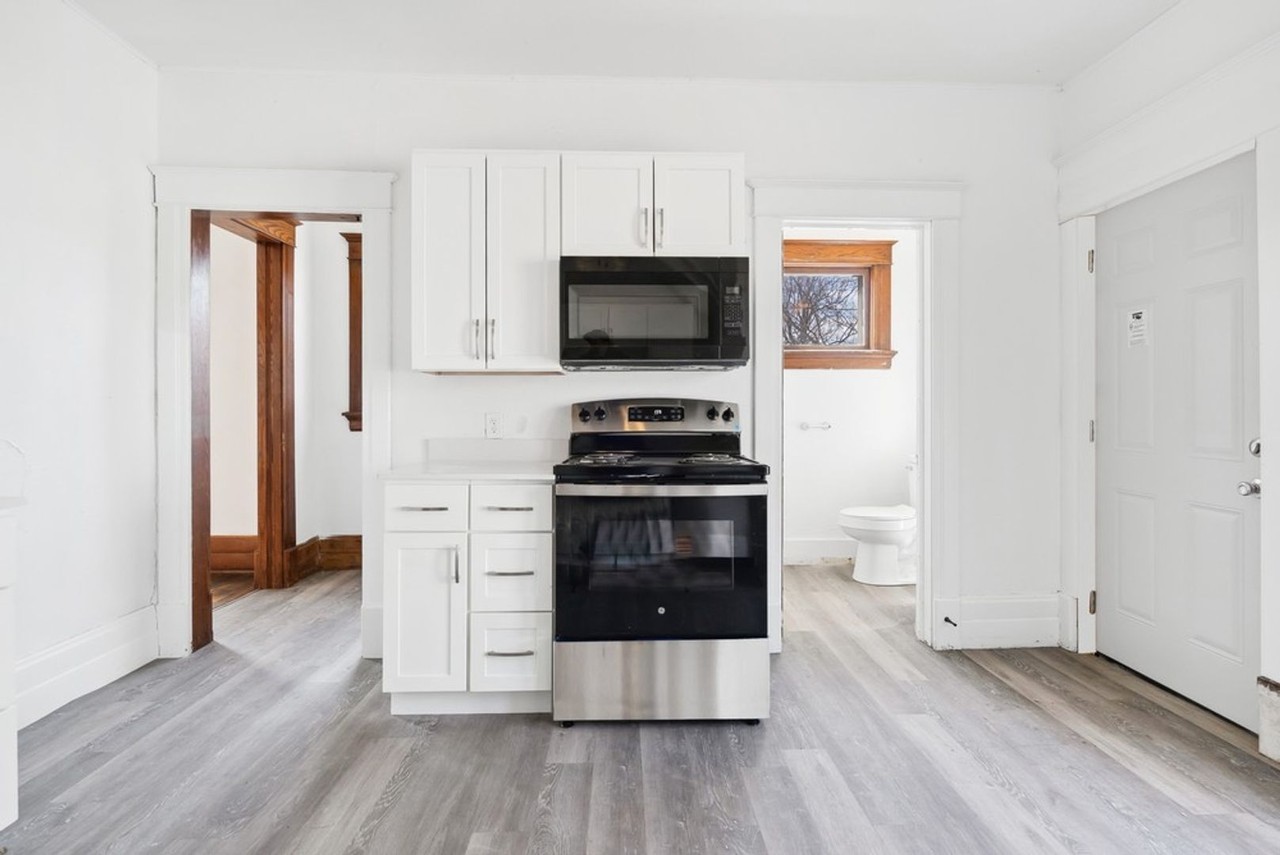 246 Western Ave - Photo 6 of 22
