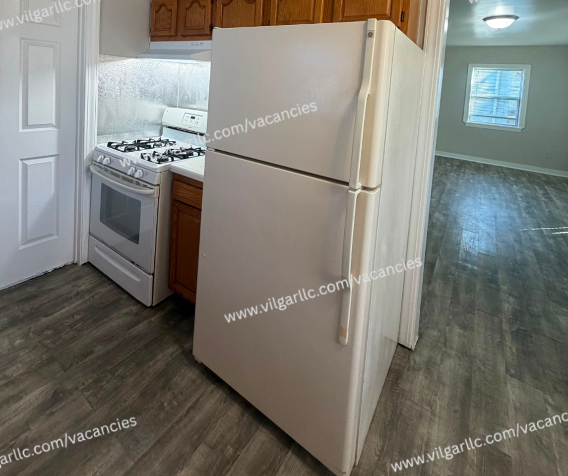 7407 Alexander Ave - Photo 6 of 29