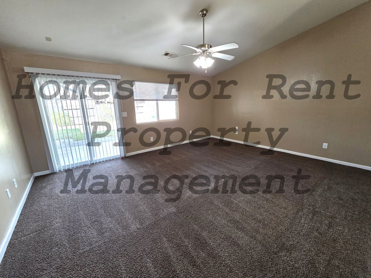 1888 W Union Ln - Photo 2 of 13