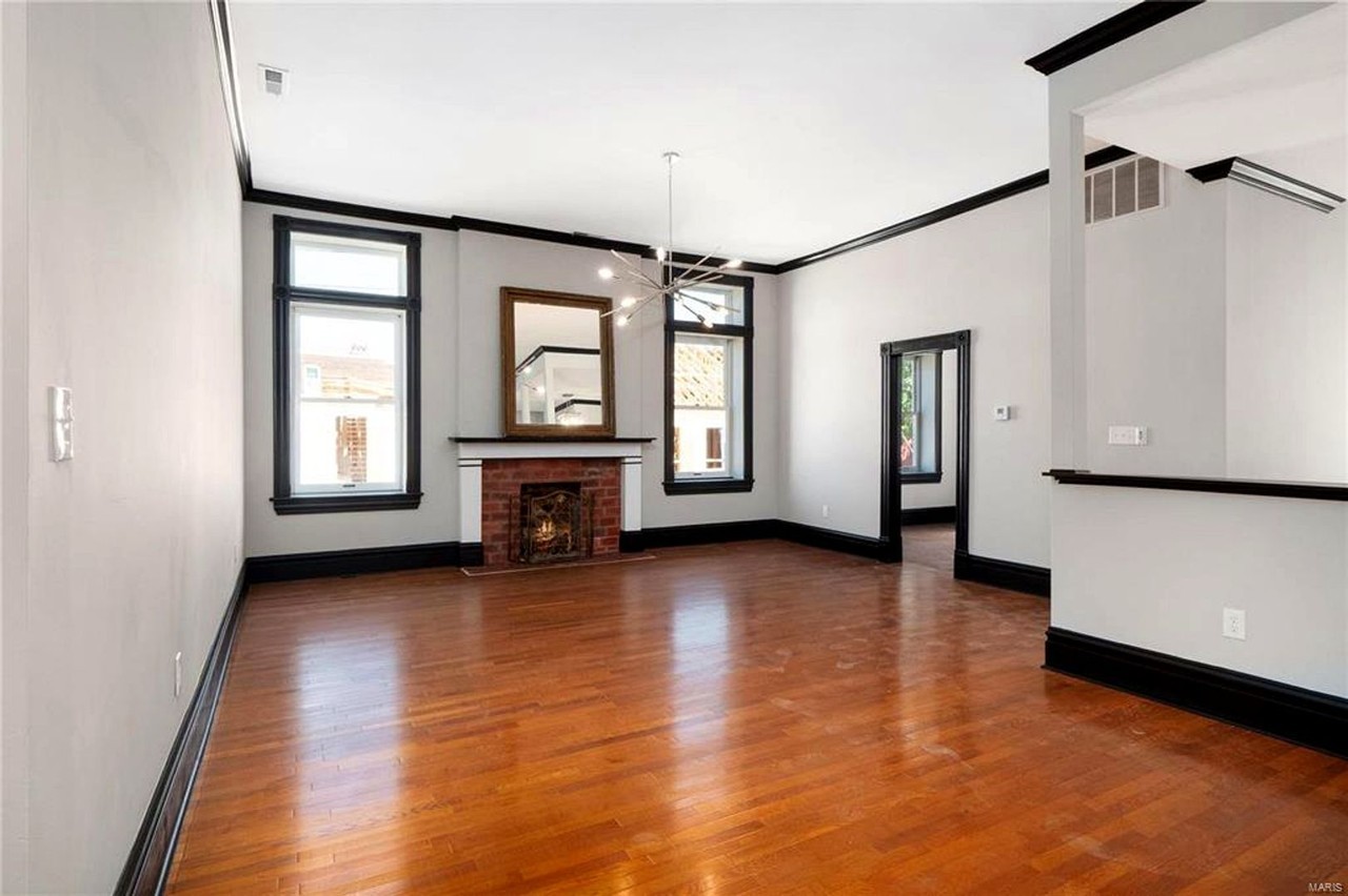 1924 Pestalozzi St - Photo 3 of 17