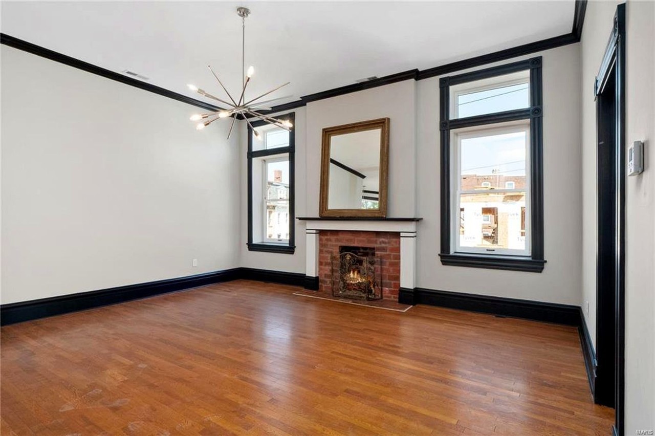 1924 Pestalozzi St - Photo 4 of 17