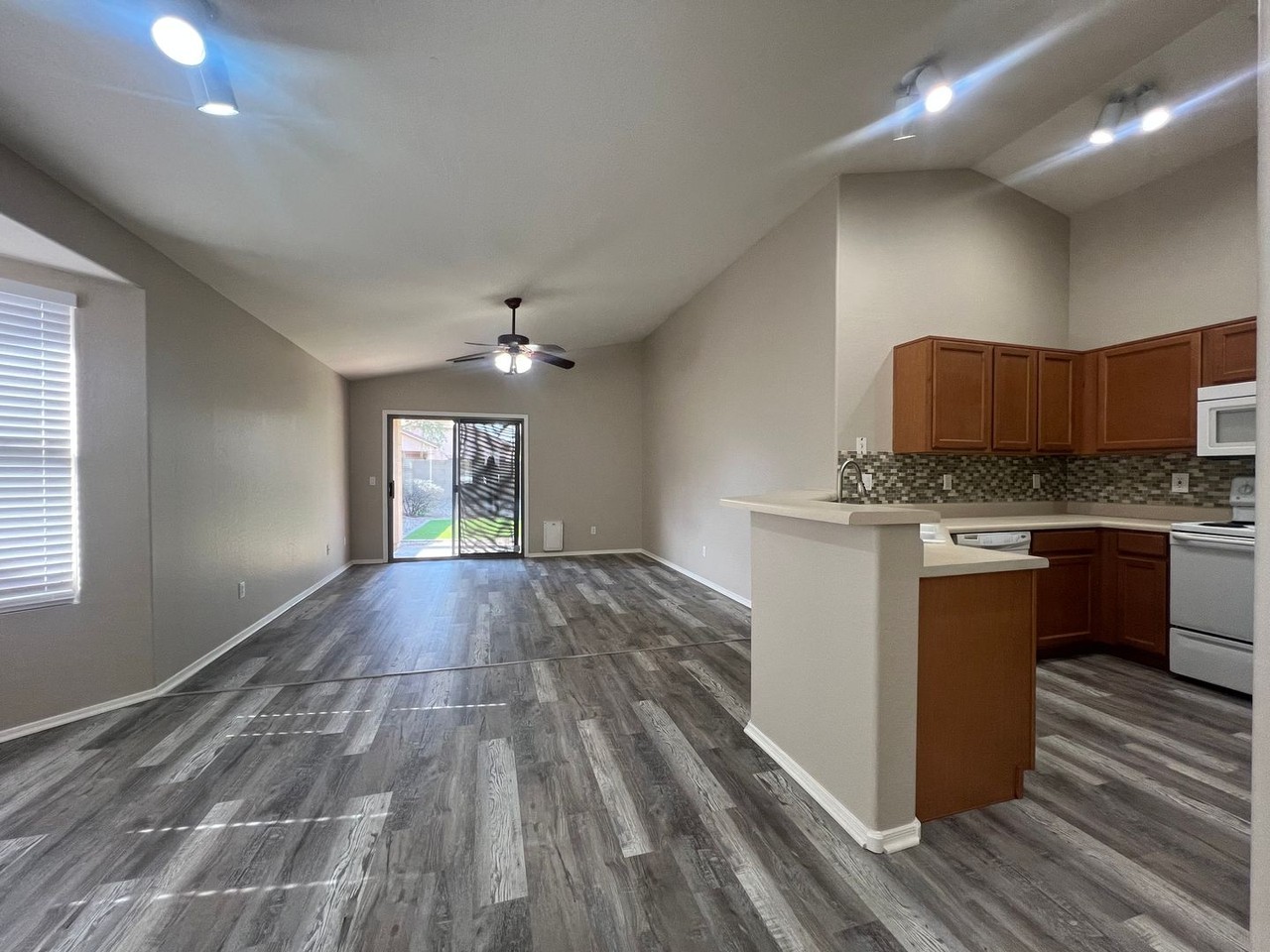10159 E Kiva Ave - Photo 3 of 23