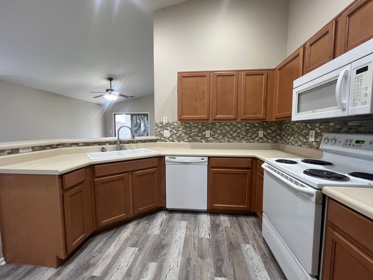 10159 E Kiva Ave - Photo 5 of 23