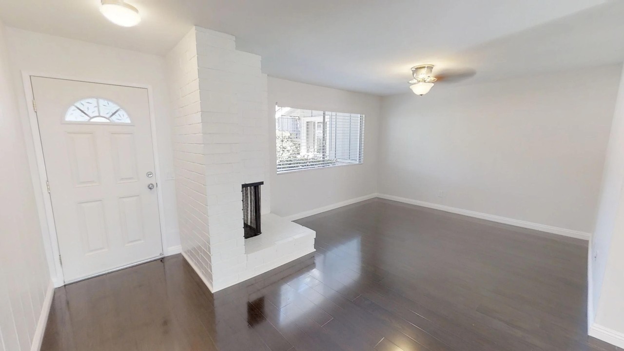 3033 Madison Ave - Photo 4 of 21