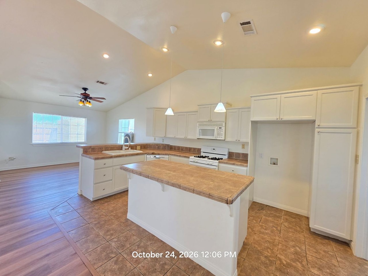 8601 Nipa Ave - Photo 2 of 21