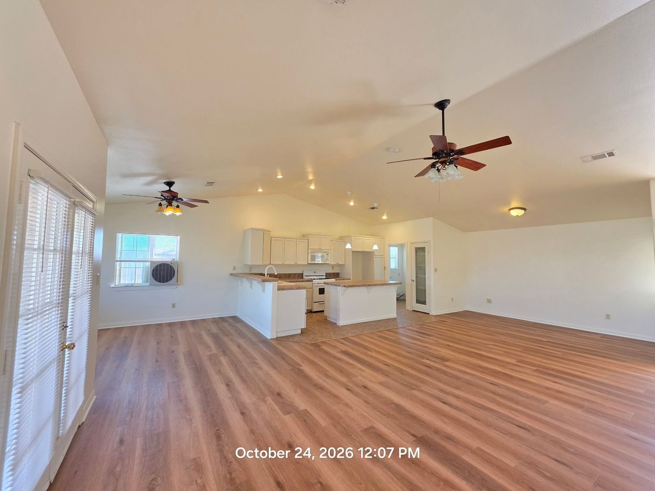 8601 Nipa Ave - Photo 6 of 21