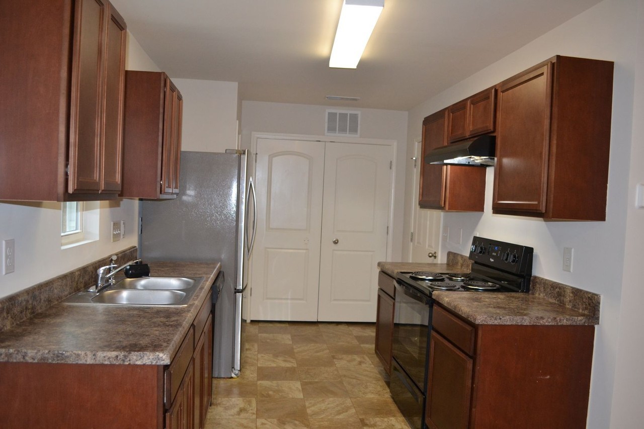1700 Bridgewood Rd - Photo 7 of 26
