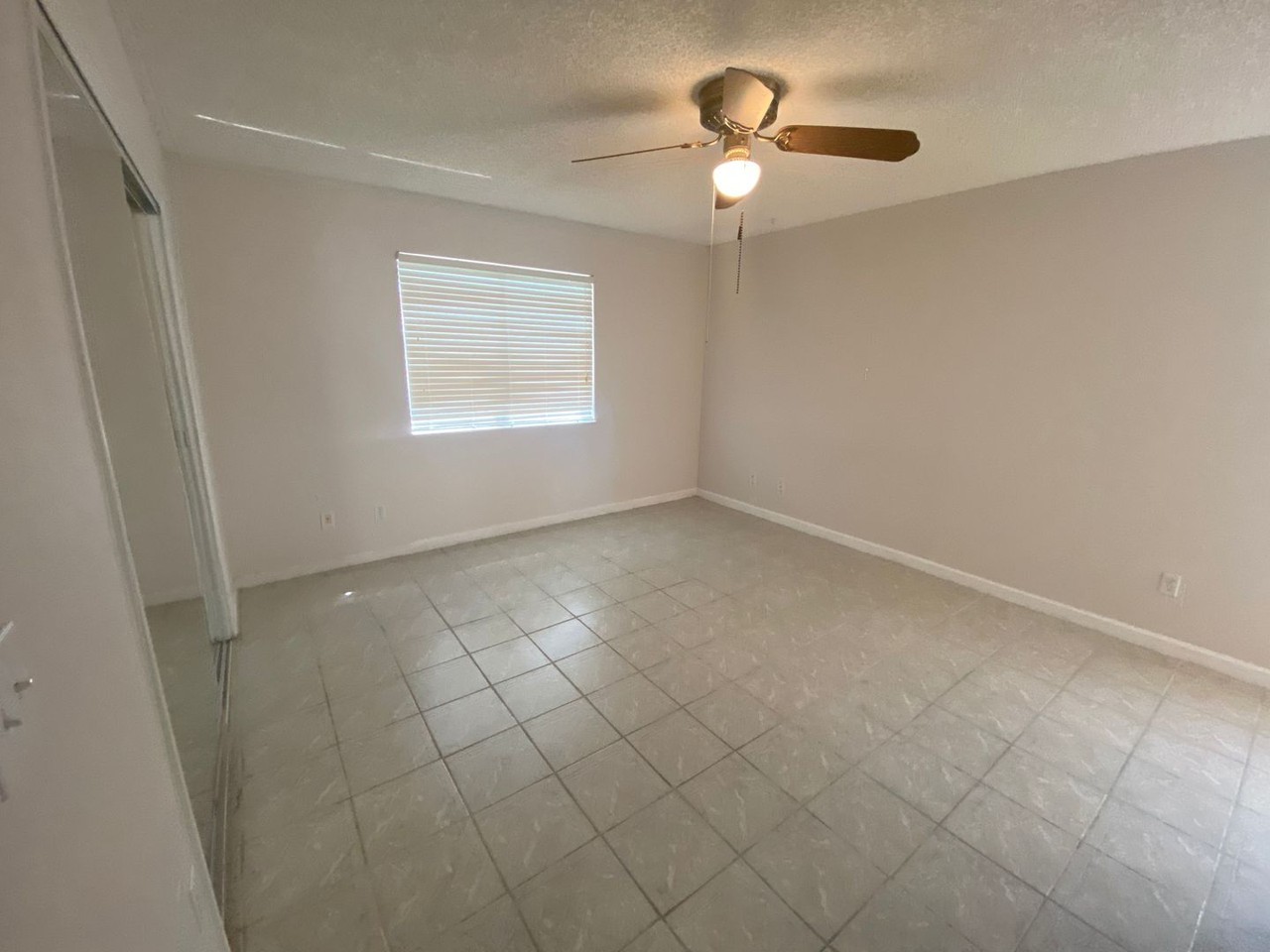 2496 Weatherford Dr - Photo 7 of 19
