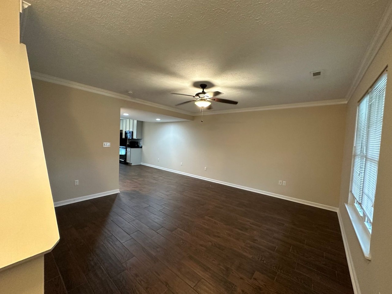 52 Gloucester Dr - Photo 2 of 12