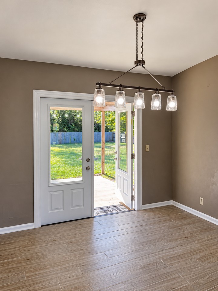 304 Greenacres Dr - Photo 4 of 19
