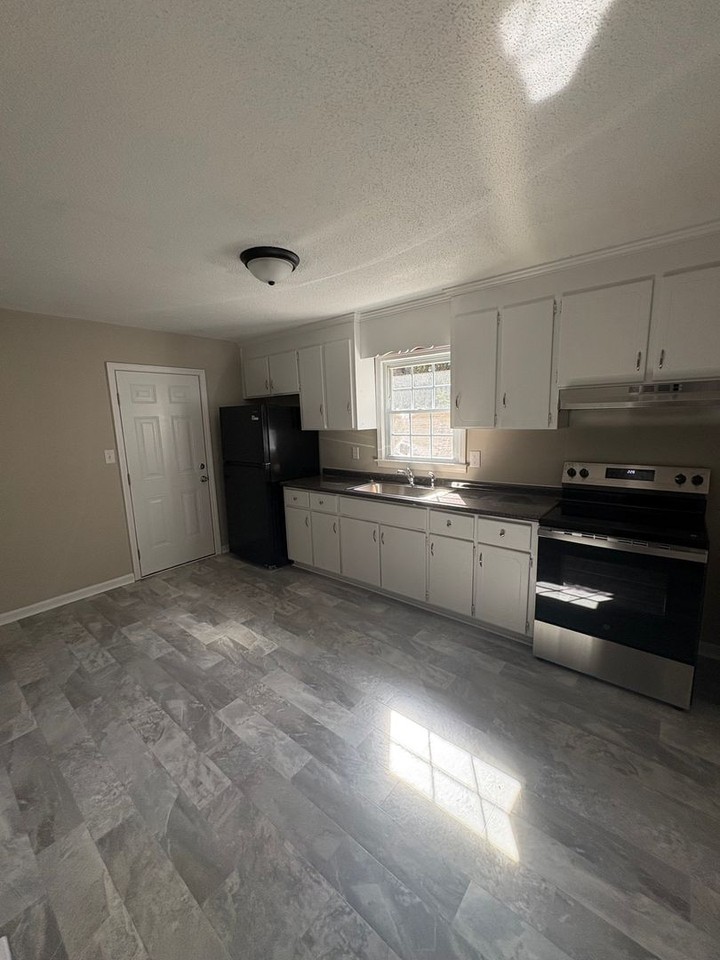 14 Overbrook Rd - Photo 2 of 10