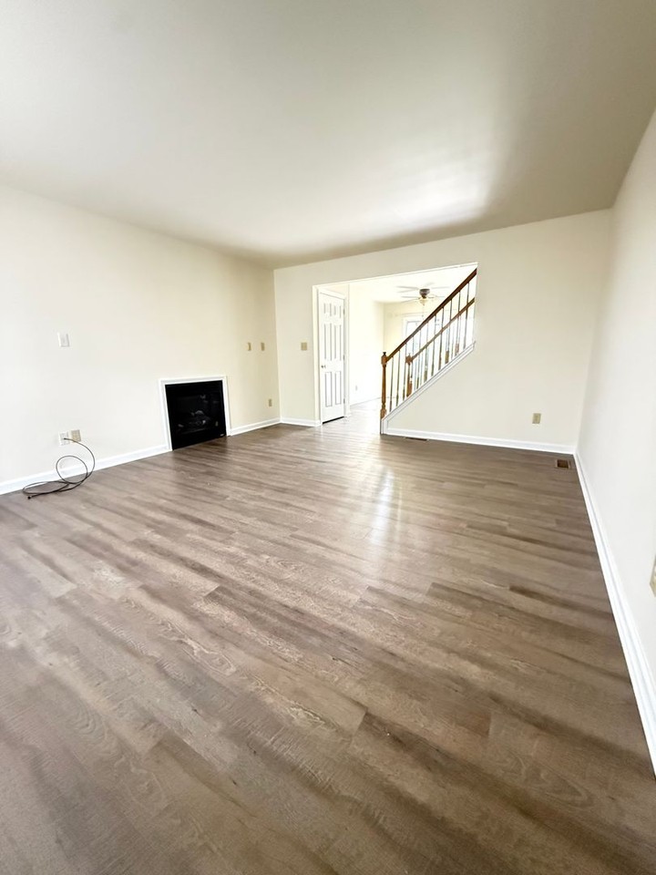 760 Montgomery Ave - Photo 2 of 20