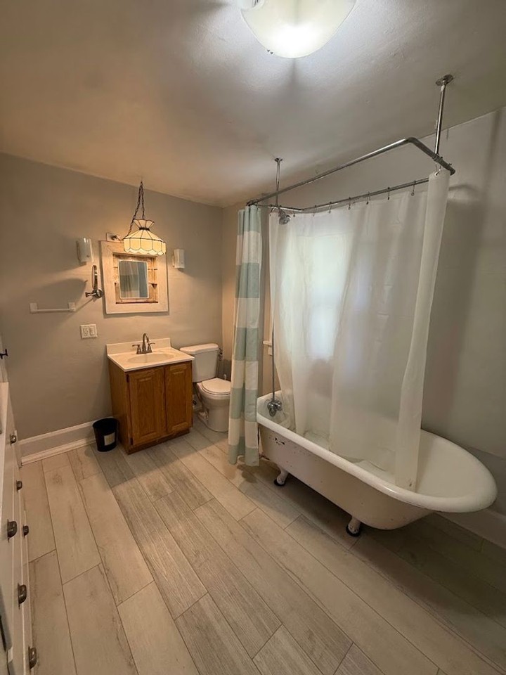 637 Harrison Ave Sw - Photo 6 of 14