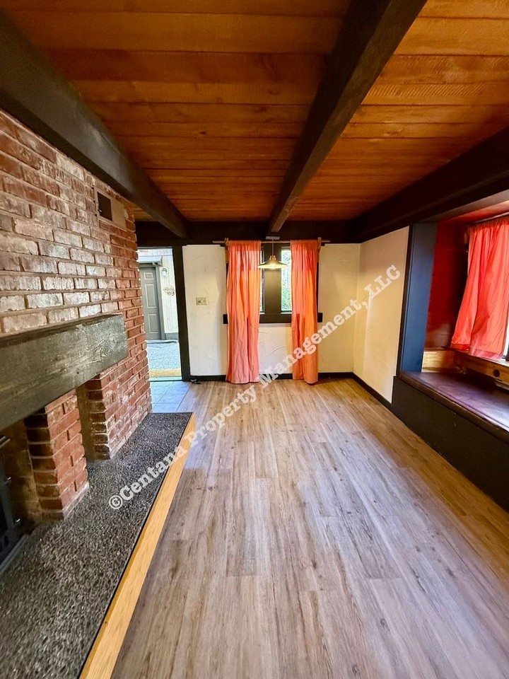 North 40 Apartments - Photo 3 of 25