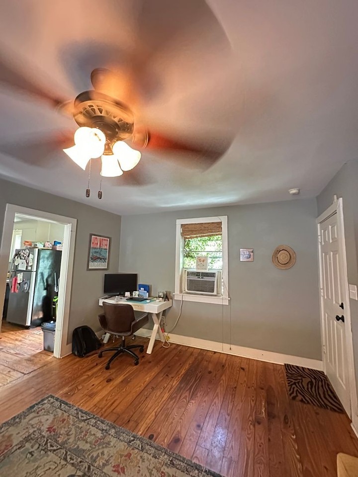 432 Race St #D - Photo 5 of 12