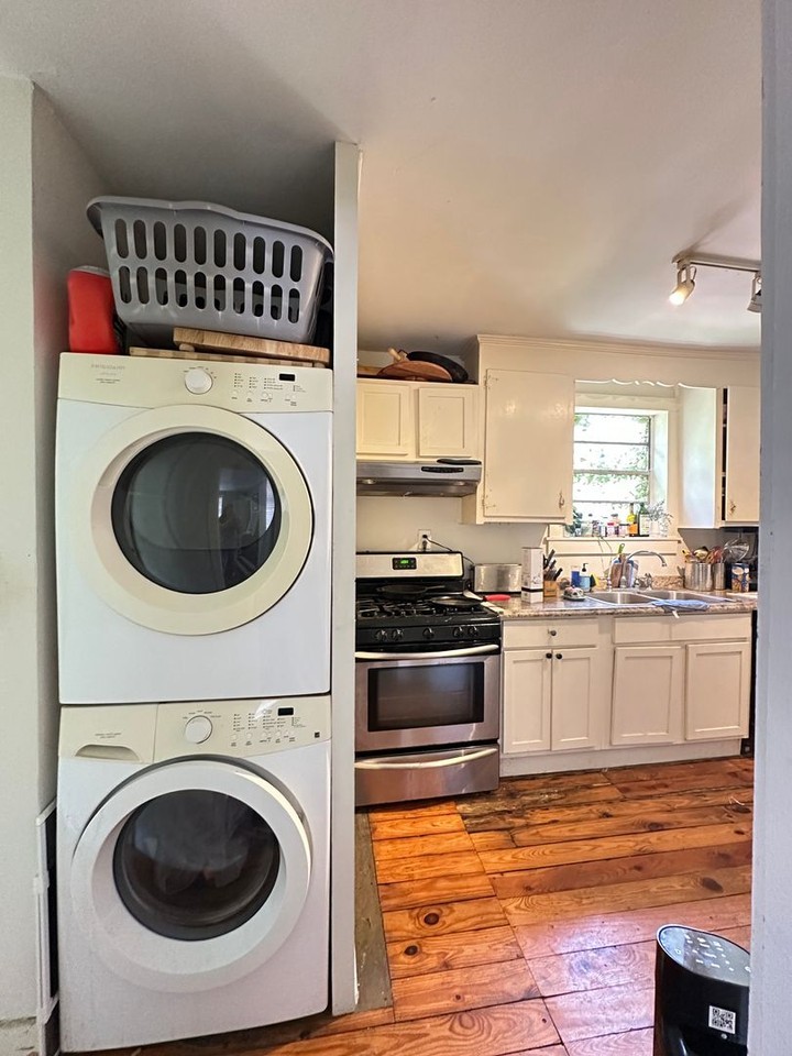 432 Race St #D - Photo 7 of 12