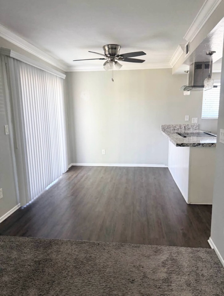 ROLLING HILLS MANOR APTS - Photo 4 of 17