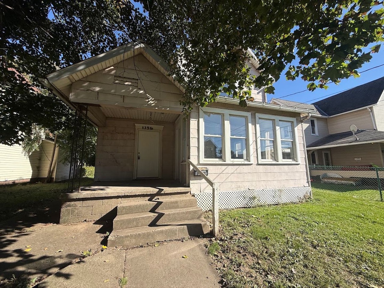 1356 Garfield Ave Sw - Photo 2 of 13