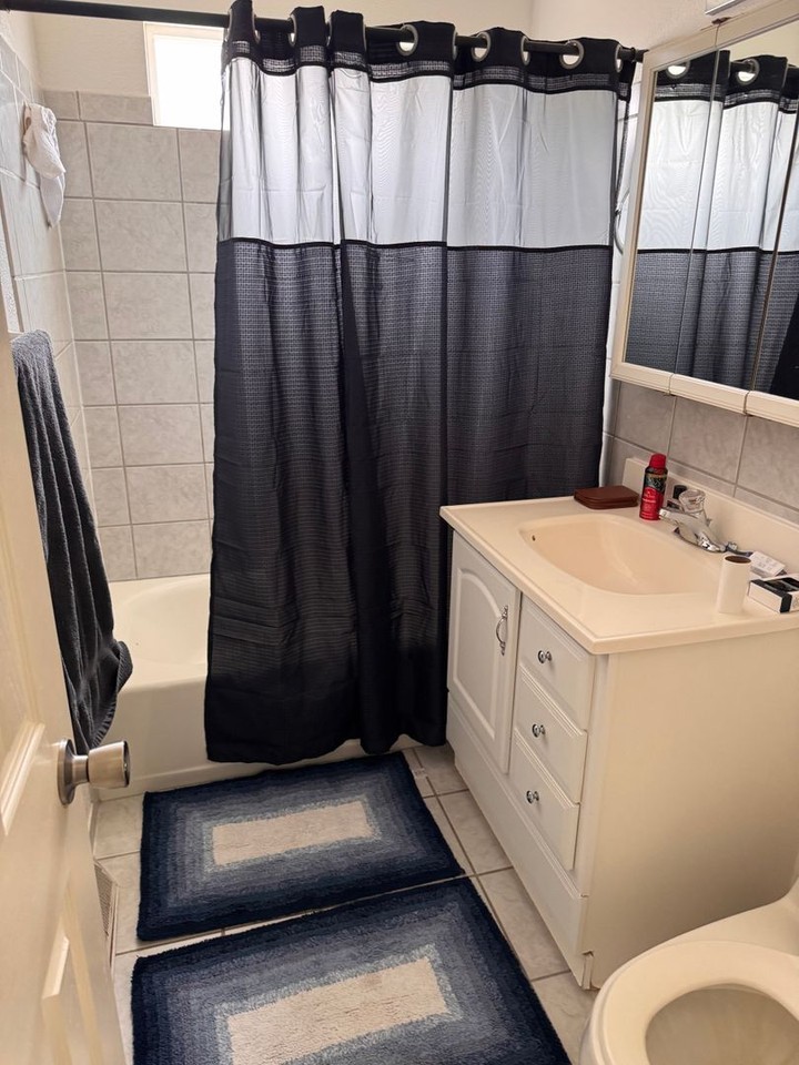 1523 Jerry Murphy Rd - Photo 2 of 7