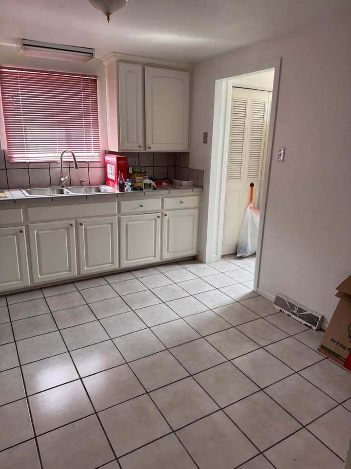 1523 Jerry Murphy Rd - Photo 5 of 7