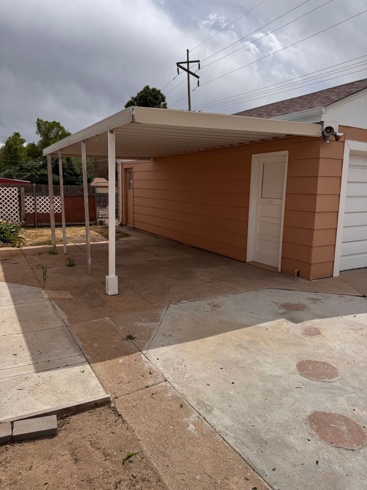 1523 Jerry Murphy Rd - Photo 6 of 7