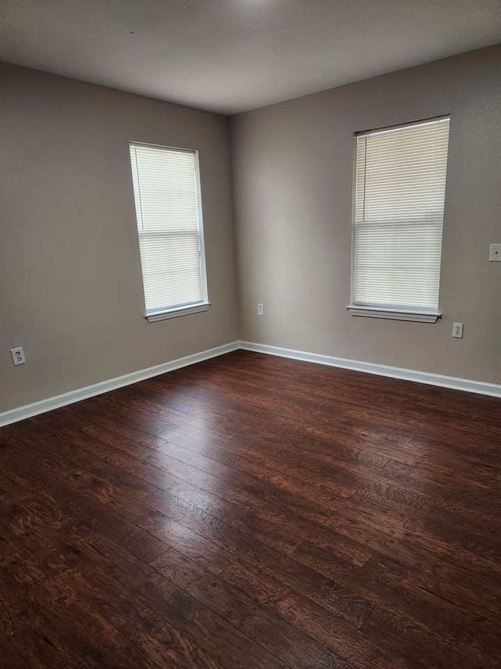 5526 Banyan Trace Dr - Photo 2 of 12