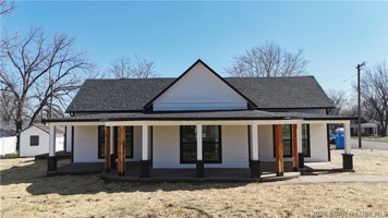 featured image of 130 S Grand Ave