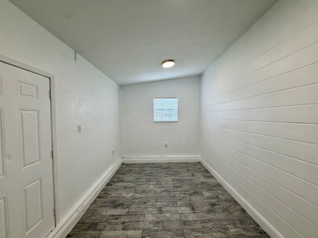 900 Nw 178th Ter - Photo 6 of 15