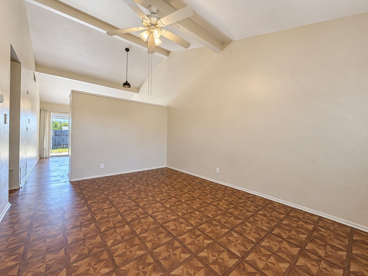 5858 Midcrown Dr - Photo 3 of 12