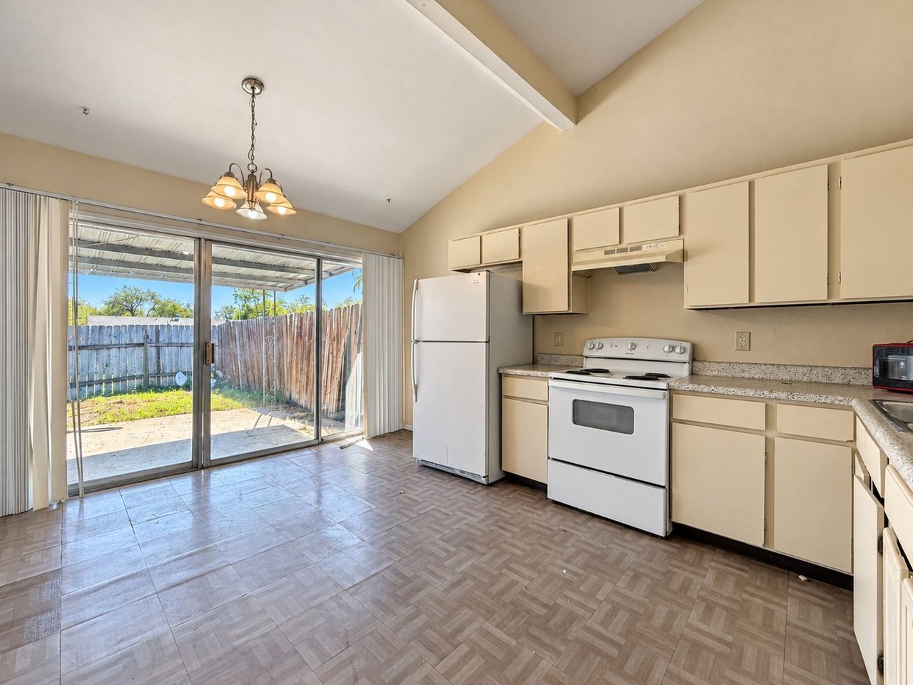5858 Midcrown Dr - Photo 4 of 12