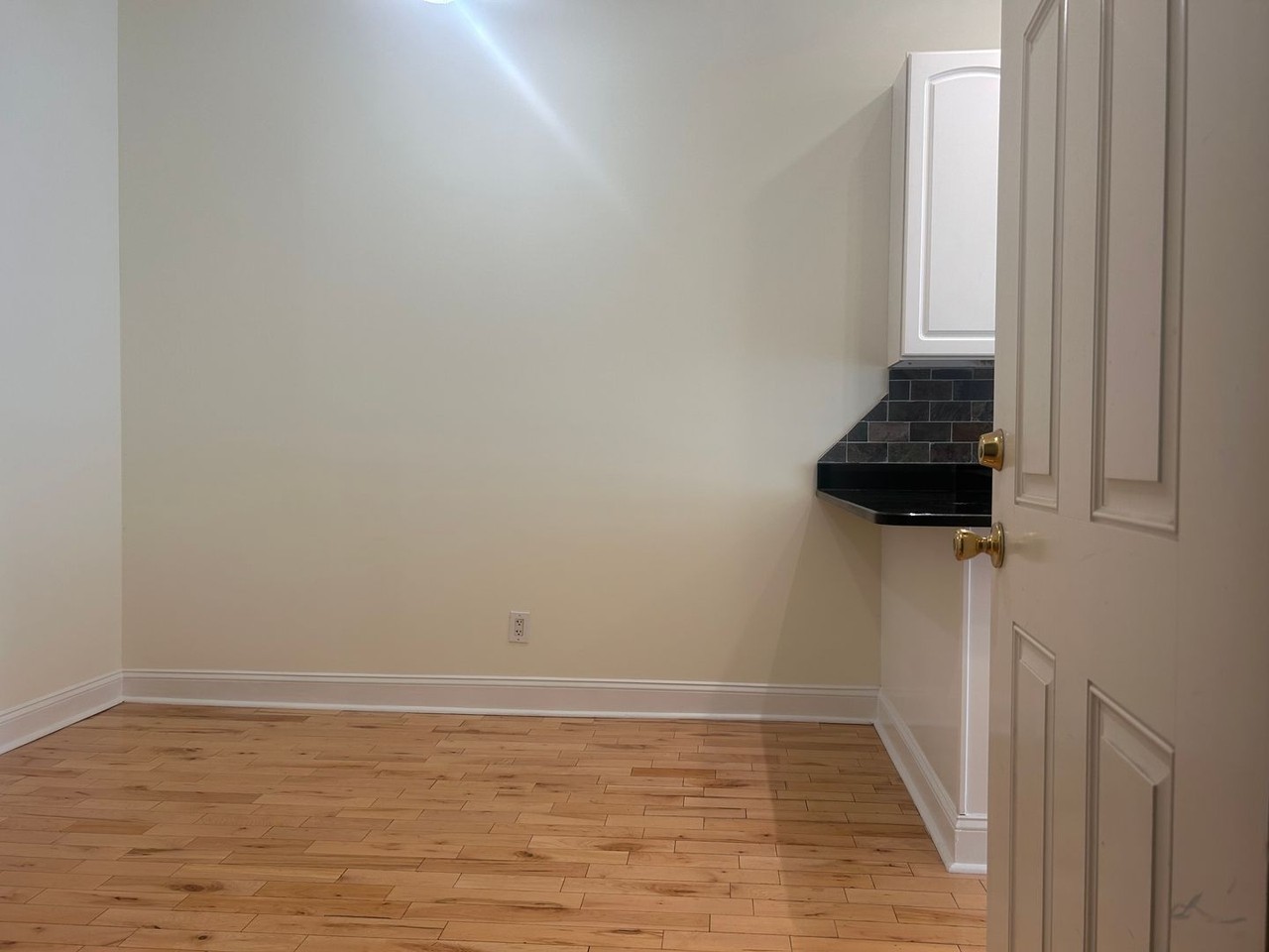 2219 Eutaw Pl - Photo 5 of 30