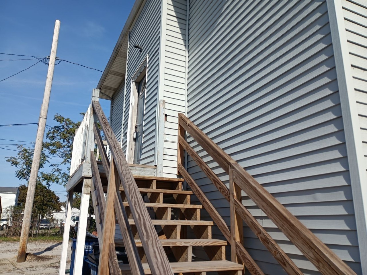 1011 Navarre Ave - Photo 2 of 9