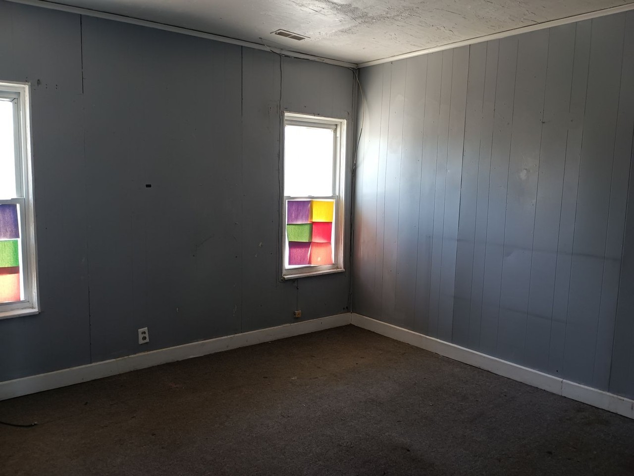 1011 Navarre Ave - Photo 3 of 9