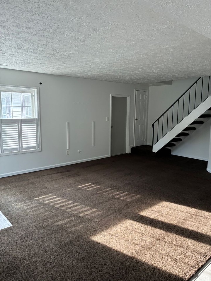 3406 S Westminster Way - Photo 4 of 25