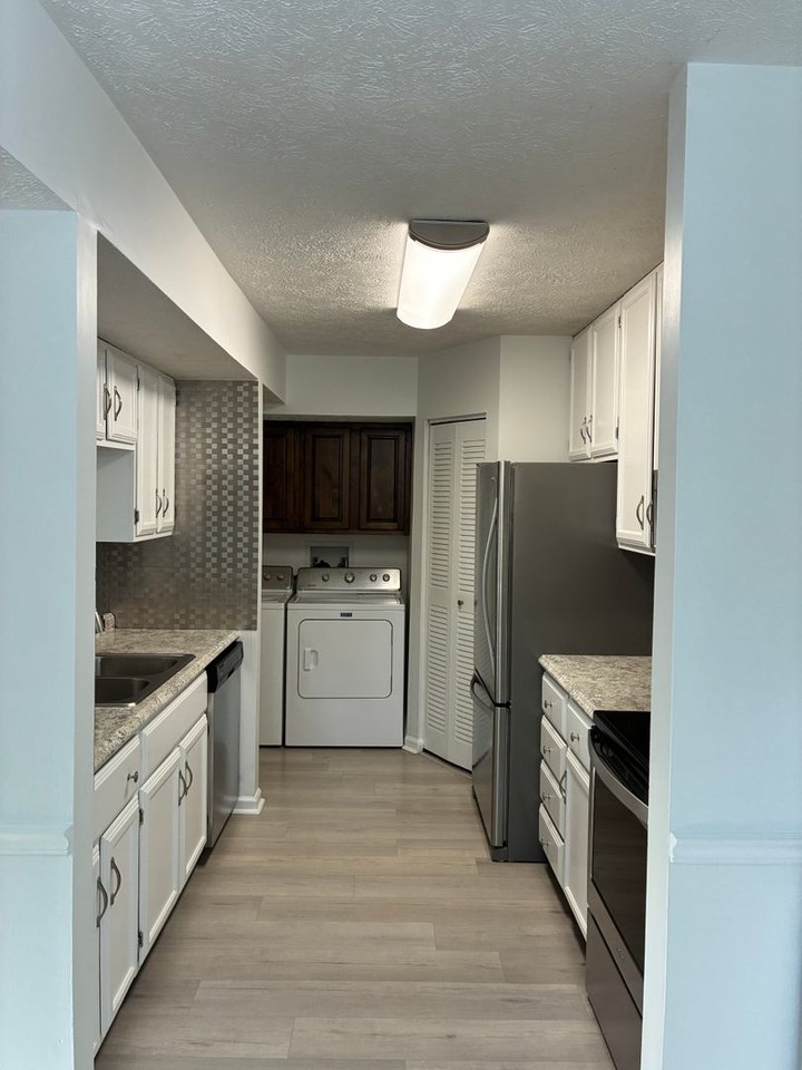 3406 S Westminster Way - Photo 7 of 25