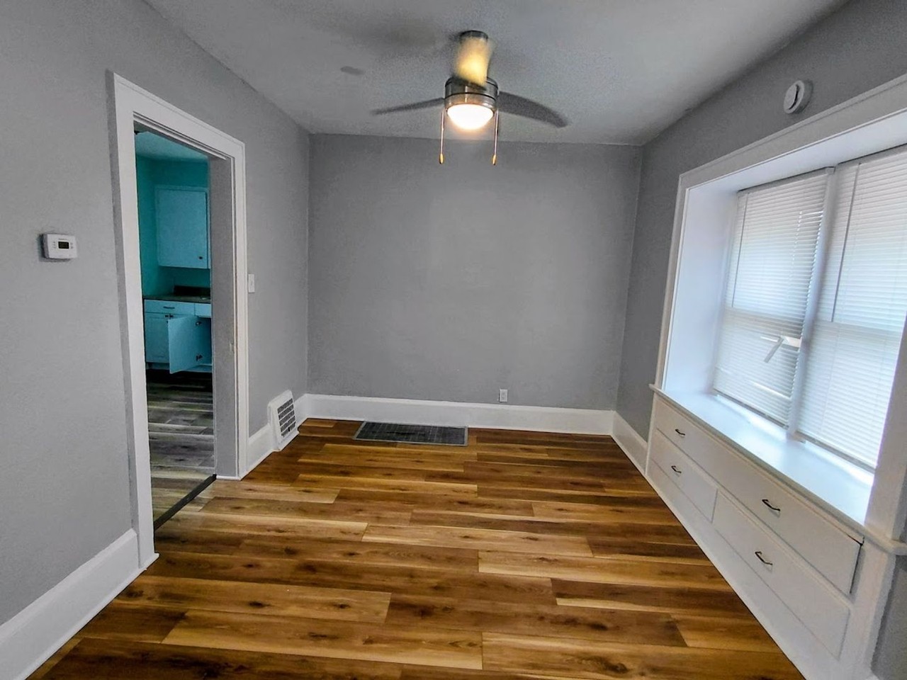 1086 Joy Ave - Photo 2 of 8