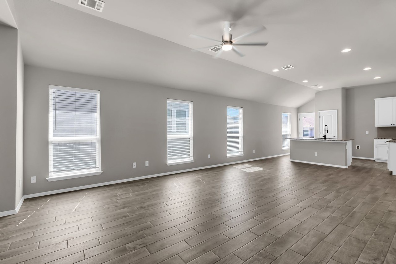 328 Black Opal Dr - Photo 4 of 20