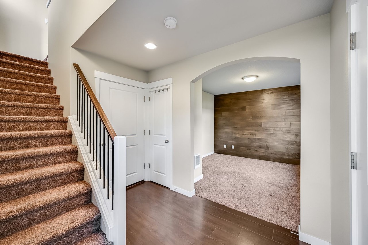 14020 Sw Burlwood Ln - Photo 2 of 12