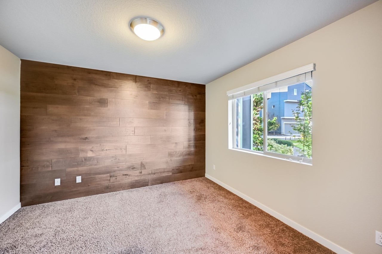 14020 Sw Burlwood Ln - Photo 3 of 12