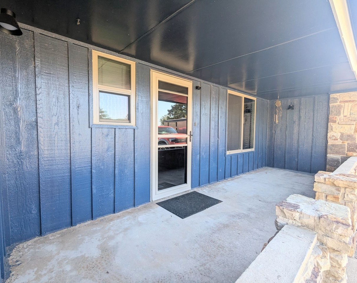 600 Sw 26th St - Photo 2 of 20